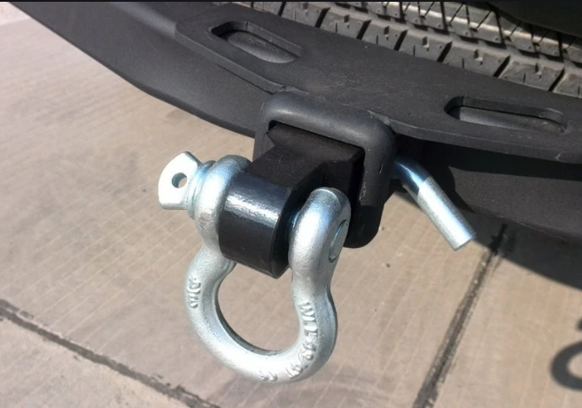 卸扣在汽车上的应用